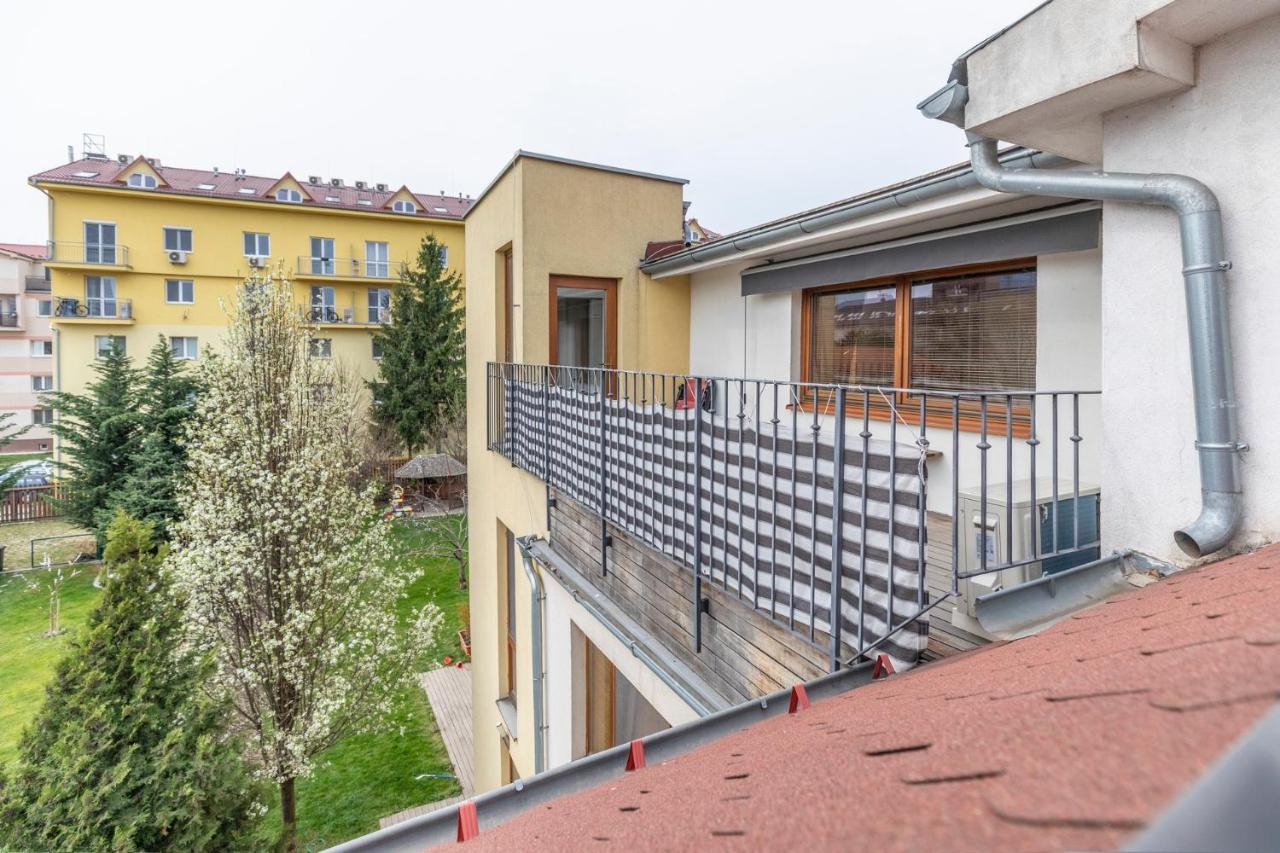 Beautiful And Romantic Penthouse With Two Terraces Bratislava Exterior photo